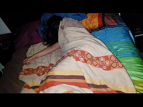 ❤️ Anak tiri berating ibu tiriné enom nalika dheweke turu. ❤ Cukup porno ing jv.onetubes.top ❤